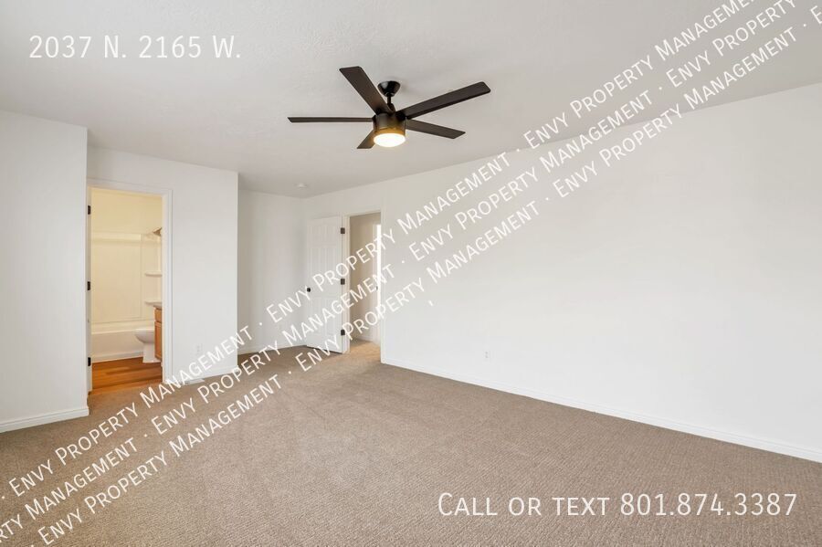 Newly Updated Pet Friendly 3 Bed - 2 Bath Home in Clinton - Fully Fenced Yard - Available on Nov 10th! property image