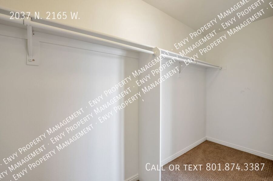 Newly Updated Pet Friendly 3 Bed - 2 Bath Home in Clinton - Fully Fenced Yard - Available on Nov 10th! property image