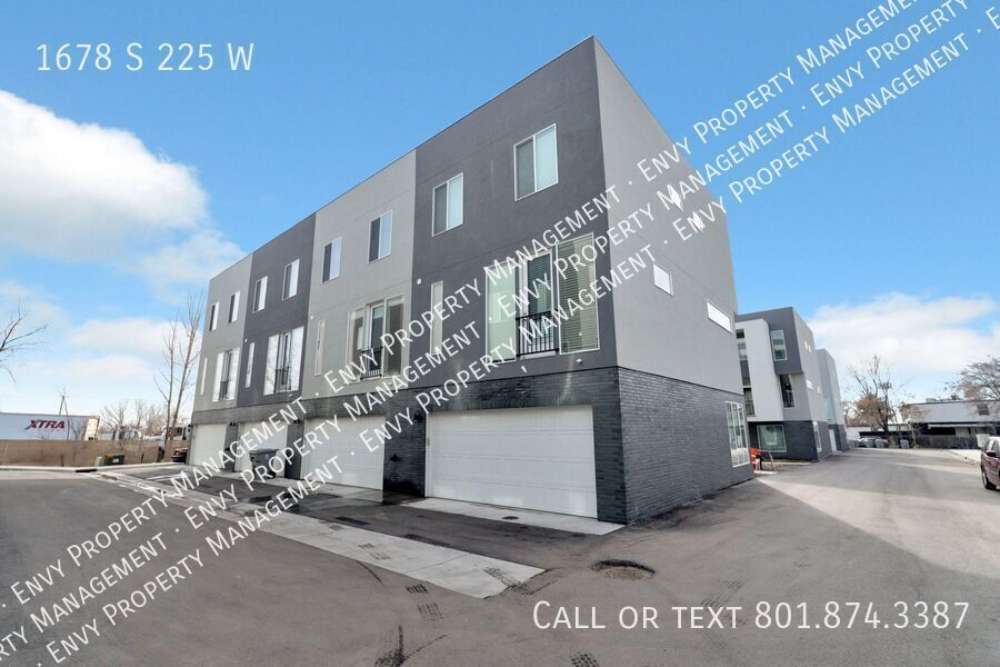 Spacious 4 Bed, 3 Bath Pet-Friendly Home with Central Air & Modern Features! - Available NOW! property image