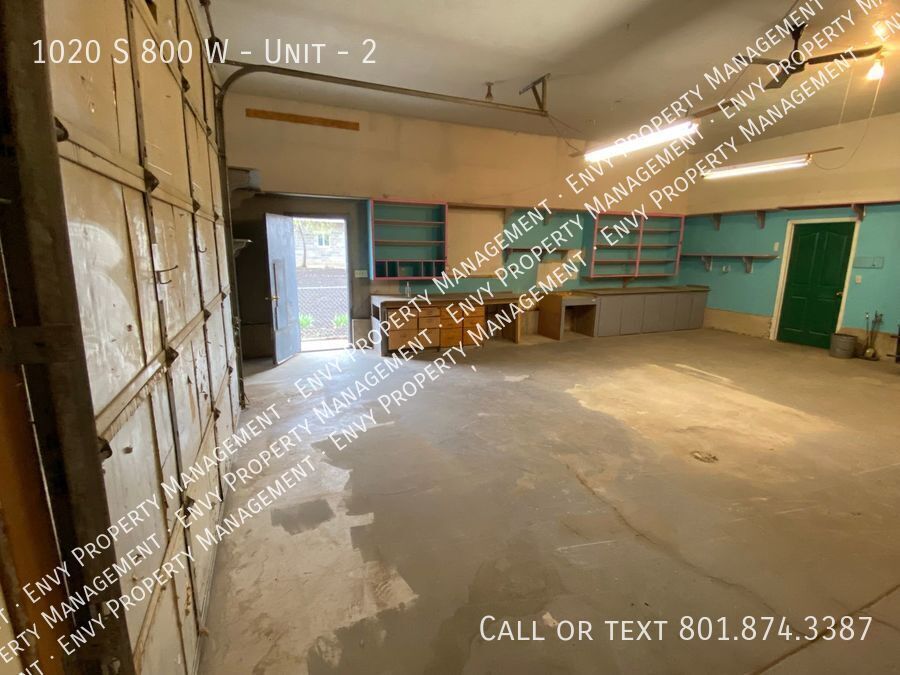 Spacious 1032 Storage/Shop in great Woods Cross location. Available on November 10th! property image