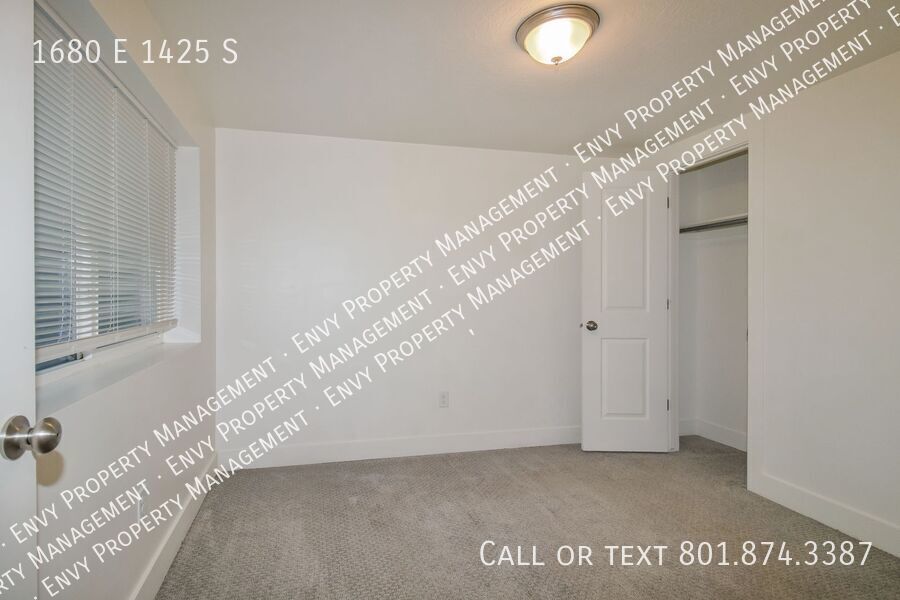 Spacious 3 Bed, 2.5 Bath Pet-Friendly Home with Central Air & 2-Car Garage! - Available NOW! property image