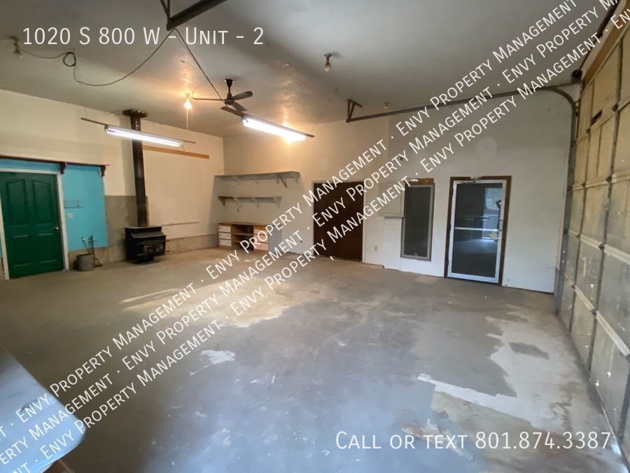 Spacious 1032 Storage/Shop in great Woods Cross location. Available NOW! property image