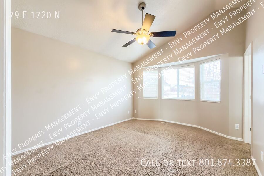 Comfortable 4 bed, 3 bath Family Home With Garage & Pet-Friendly Living! - Available NOW! property image