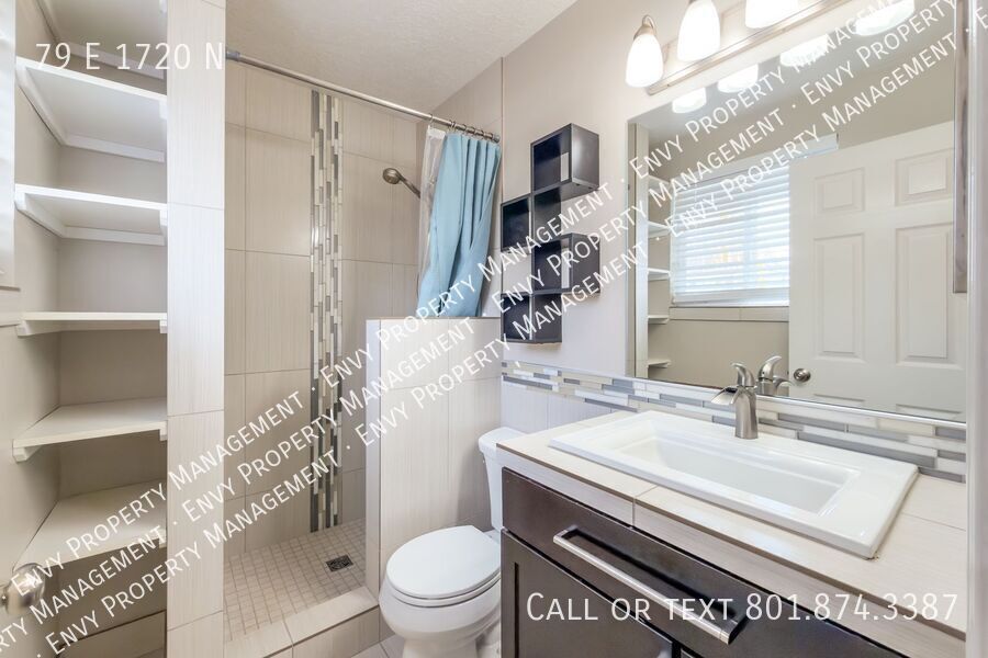 Comfortable 4 bed, 3 bath Family Home With Garage & Pet-Friendly Living! - Available NOW! property image