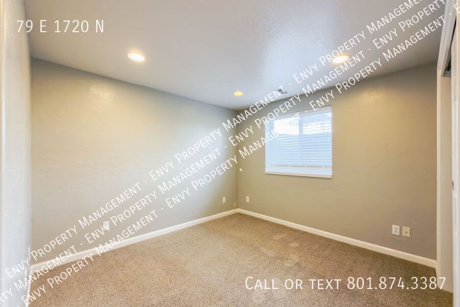 Comfortable 4 bed, 3 bath Family Home With Garage & Pet-Friendly Living! - Available NOW! property image