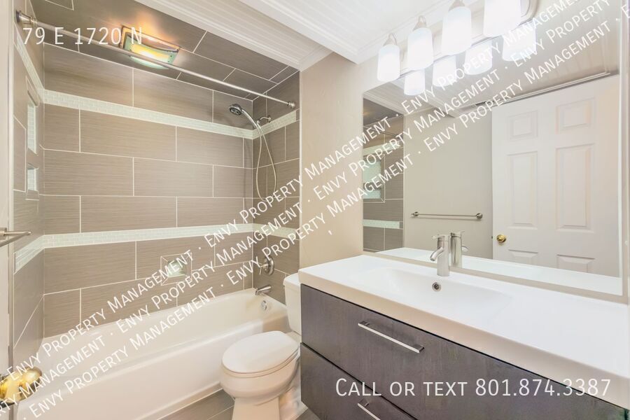 Comfortable 4 bed, 3 bath Family Home With Garage & Pet-Friendly Living! - Available NOW! property image