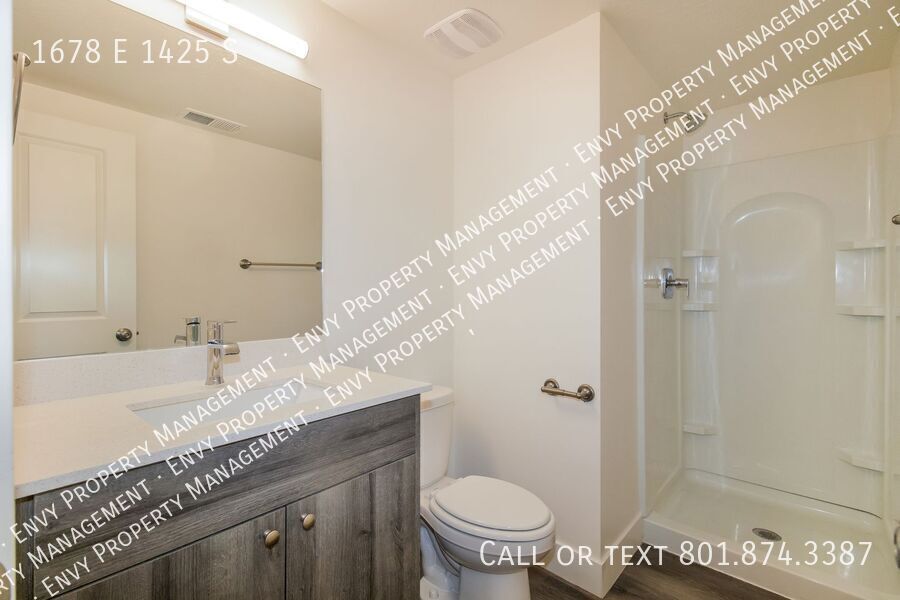 Spacious 3 Bed, 2.5 Bath Pet-Friendly Home with Central Air & 2-Car Garage! - Available on NOW! property image