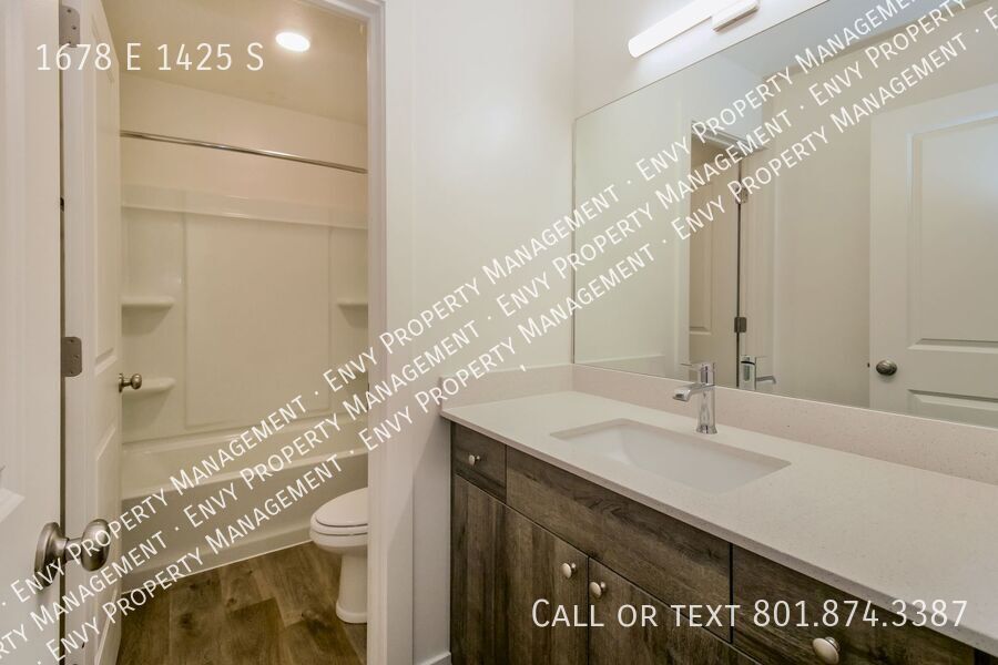 Spacious 3 Bed, 2.5 Bath Pet-Friendly Home with Central Air & 2-Car Garage! - Available on NOW! property image