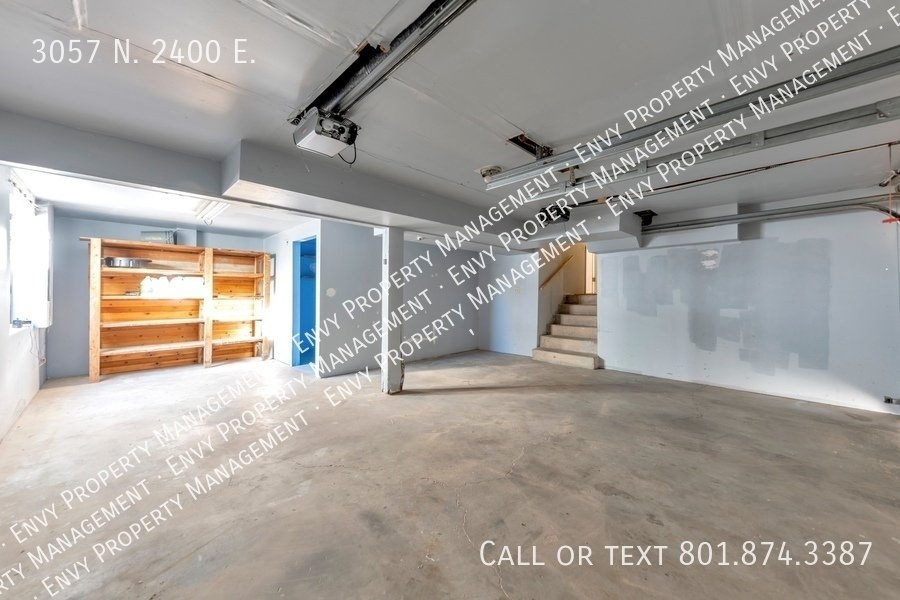 Enormous 4 Bed / 3 Bath Pet Friendly Home in East Layton! Available NOW! property image