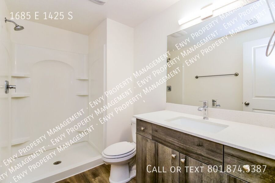 Spacious 3 Bed, 2.5 Bath Pet-Friendly Home with Central Air & Carport Parking! - Available NOW! property image