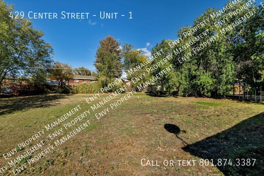 Perfect Pet Friendly 1 bed - 1 bath Unit in Great Clearfield Location! Available on March 18th! property image