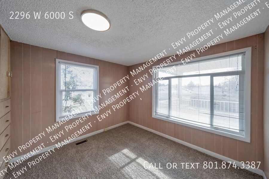 Spacious 3 Bed, 3 Bath Pet-Friendly Home with Modern Comforts! - Available on April 13th! property image