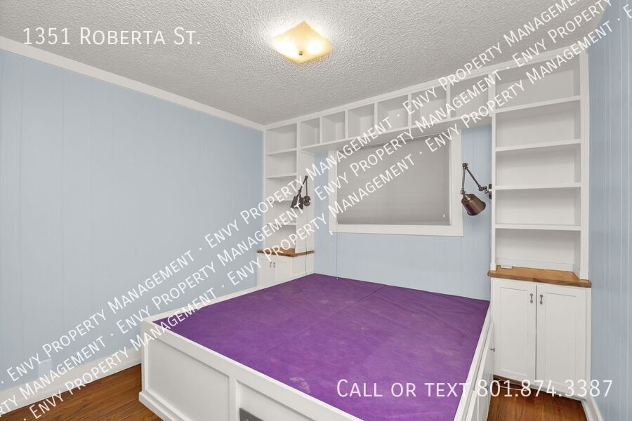 A Gardners Dream 2 Bed 1 Bath Home in Amazing SLC Location! Available on March 27th! property image