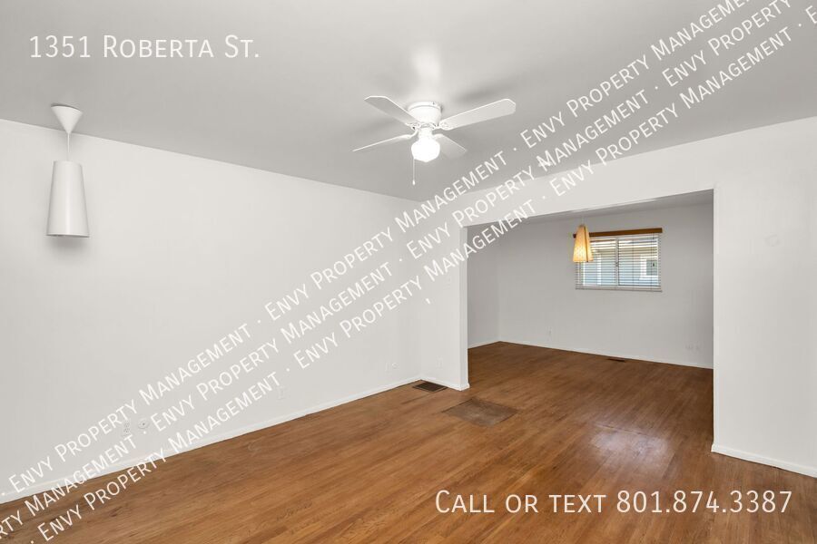 A Gardners Dream 2 Bed 1 Bath Home in Amazing SLC Location! Available on March 27th! property image