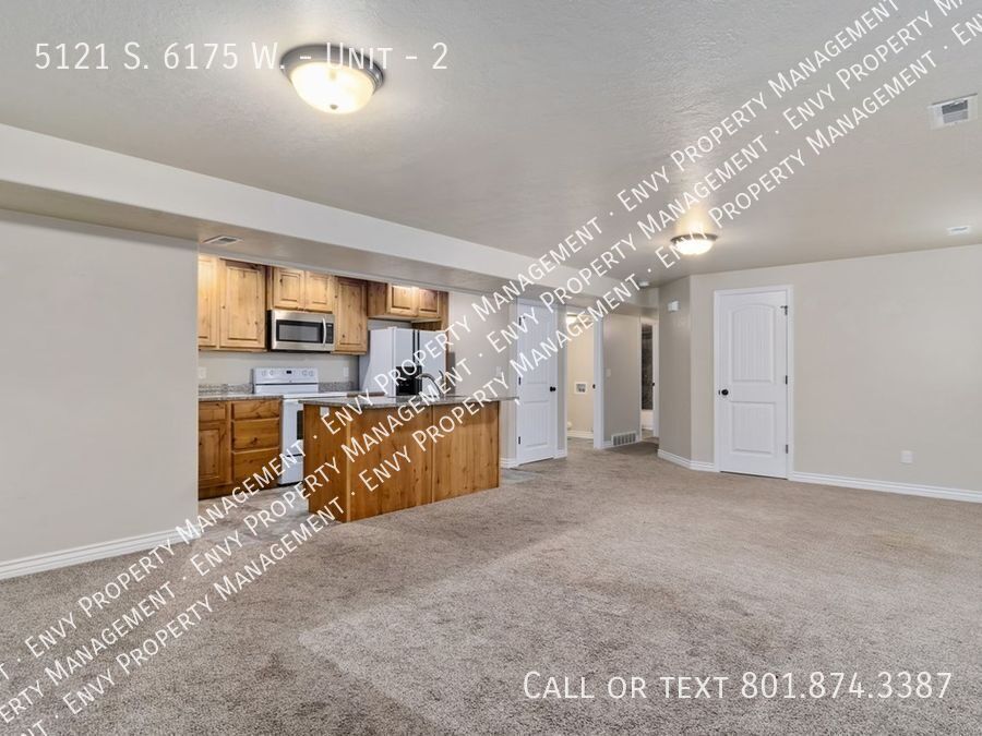 Gigantic 2 Bed - 1 Bath - Pet Friendly - Basement Unit With Enormous Back Yard, Granite Countertops! Available NOW! property image