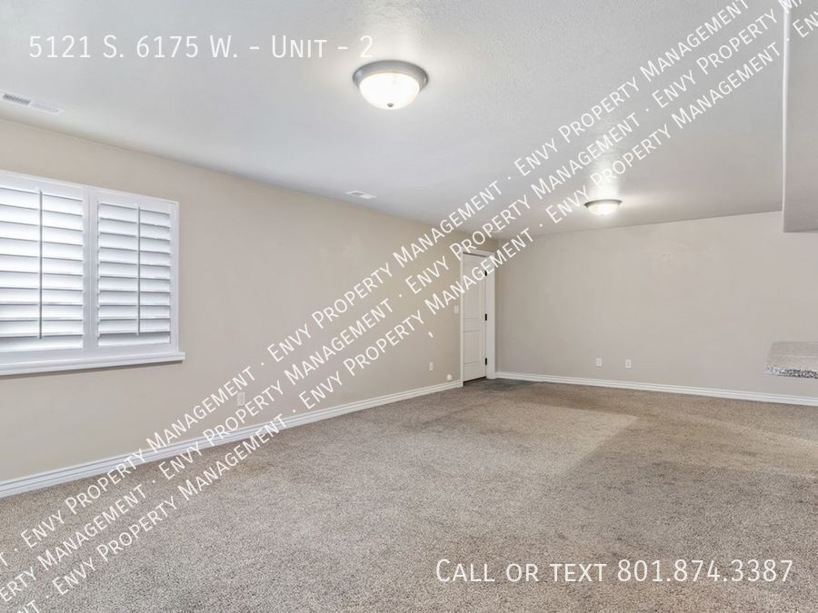 Gigantic 2 Bed - 1 Bath - Pet Friendly - Basement Unit With Enormous Back Yard, Granite Countertops! Available NOW! property image