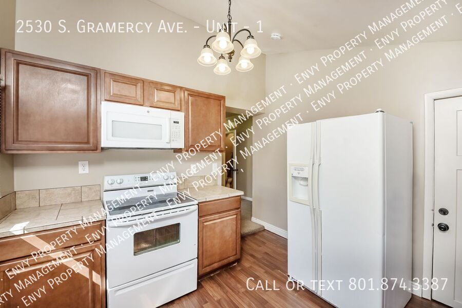 Charming 1 Bed - 1 Bath Updated Unit in Ogden! Available NOW! property image