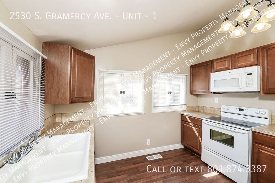Charming 1 Bed - 1 Bath Updated Unit in Ogden! Available NOW! property image
