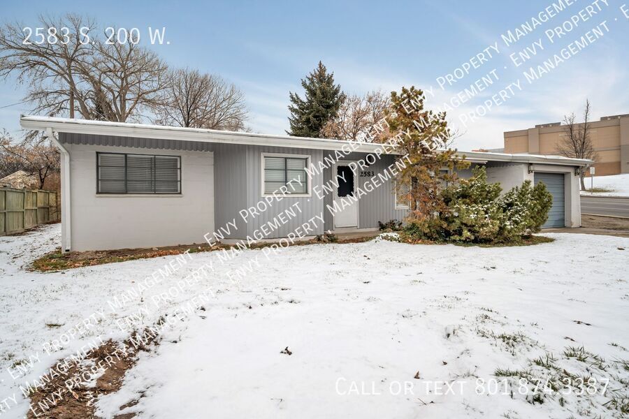 Beautiful Newly Renovated 3 Bed - 1 Bath Pet Friendly Home in Bountiful! Available NOW! property image