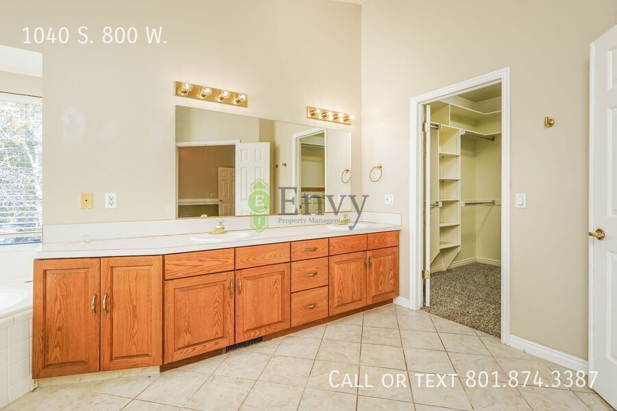 Spacious 4 Bed, 2 Bath Pet-Friendly Home with Modern Features & 2-Car Garage! - Available NOW! property image