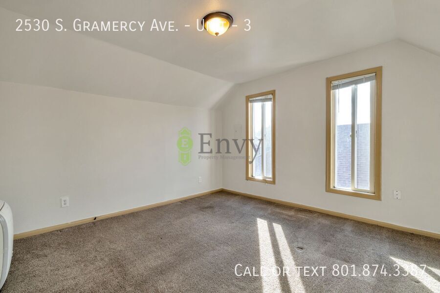 Charming 1 Bed - 1 Bath Updated Unit in Ogden! Available NOW! property image