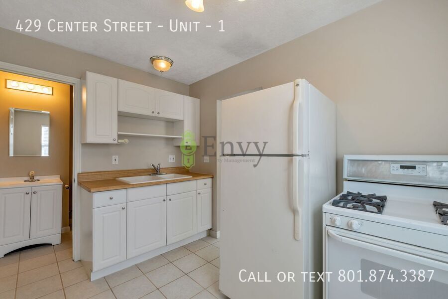 Perfect Pet Friendly 1 bed - 1 bath Unit in Great Clearfield Location! Available NOW! property image