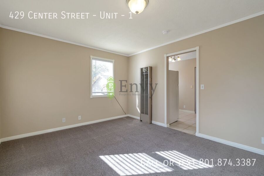 Perfect Pet Friendly 1 bed - 1 bath Unit in Great Clearfield Location! Available NOW! property image