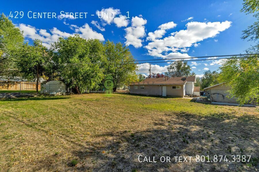 Perfect Pet Friendly 1 bed - 1 bath Unit in Great Clearfield Location! Available NOW! property image