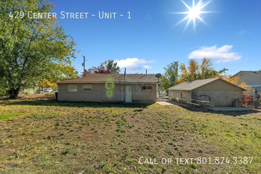 Perfect Pet Friendly 1 bed - 1 bath Unit in Great Clearfield Location! Available NOW! property image