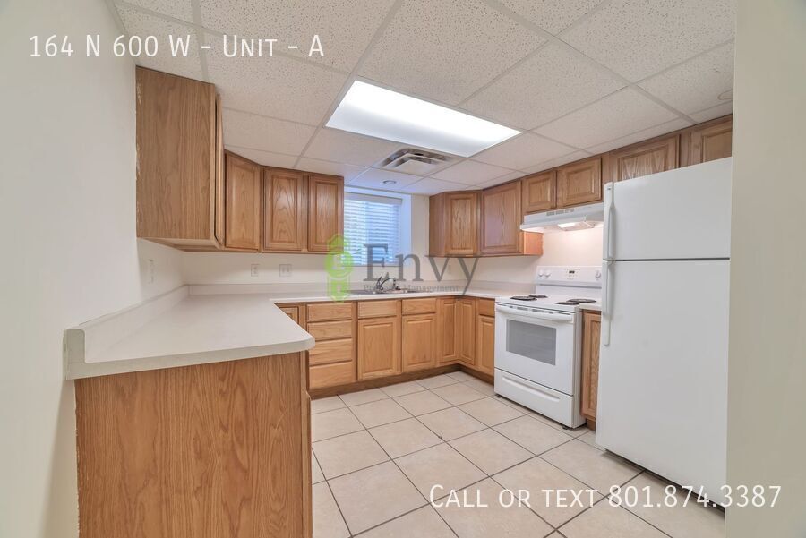 Beautiful Newly Renovated Pet Friendly 2 Bed - 1 Bath Unit in Salt Lake - Available May 20th! property image