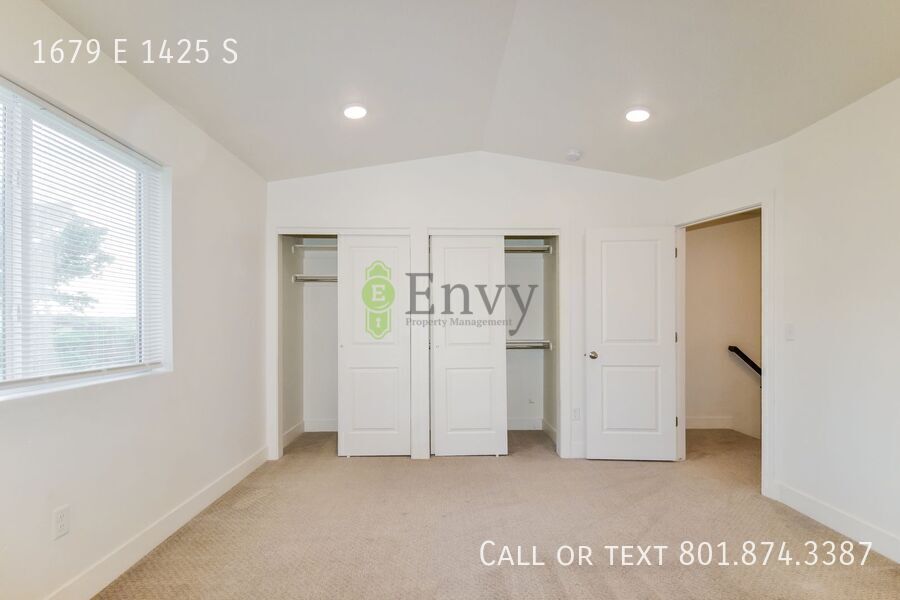 Spacious 3 Bed, 2.5 Bath Pet-Friendly Home with Central Air & Carport Parking! - Available on May 11th! property image