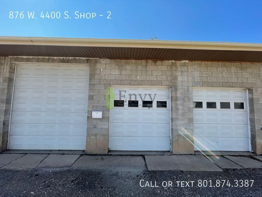 Huge RV/Storage Unit/Space in Riverdale - Over 1,000 Square Feet! - Available NOW! property image