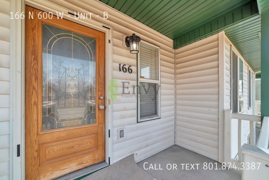 Beautiful Newly Renovated Pet Friendly 2 Bed - 1 Bath Unit in Salt Lake - Available on May 27th! property image