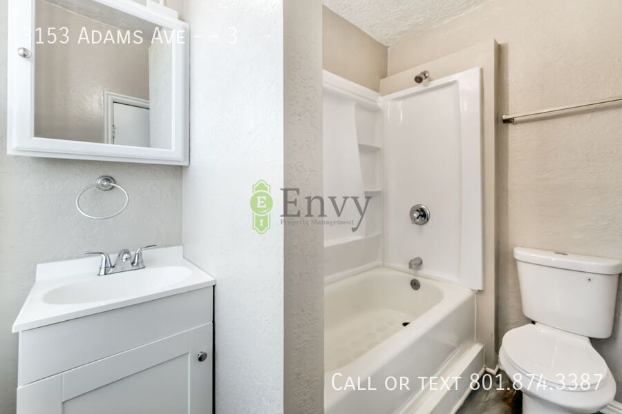 Charming 1 Bed, 1 Bath Pet-Friendly Home with LVP Flooring & Great Comfort! - Available NOW! property image