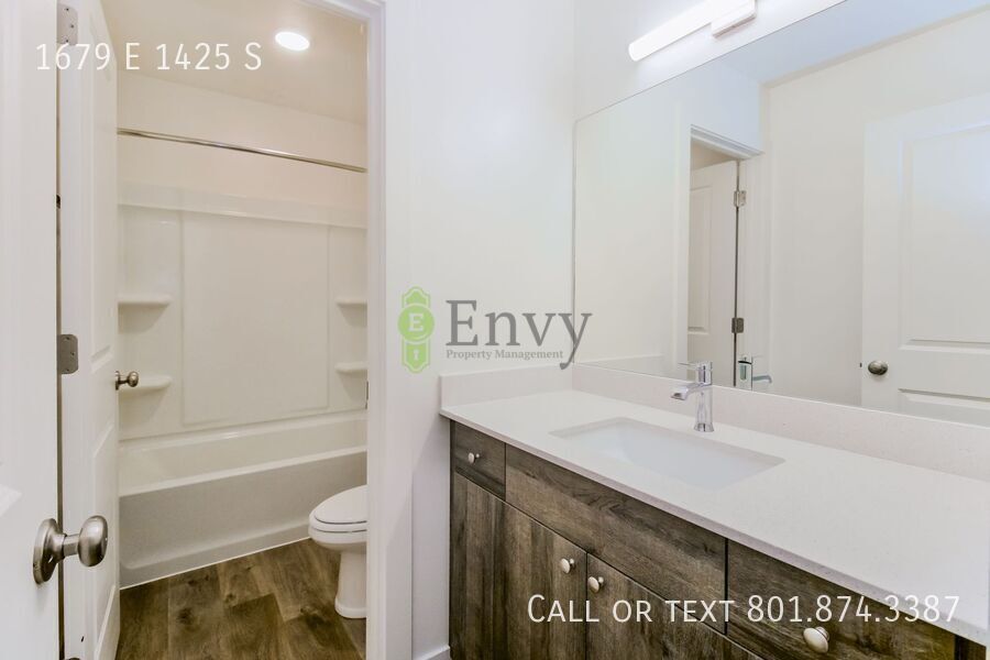 Spacious 3 Bed, 2.5 Bath Pet-Friendly Home with Central Air & Carport Parking! - Available NOW! property image