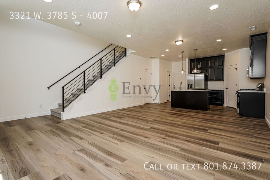 Spacious 3 Bed, 2.5 Bath Pet-Friendly Home with Central Air & 2-Car Garage! - Available NOW! property image
