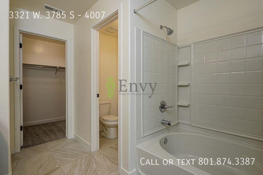 Spacious 3 Bed, 2.5 Bath Pet-Friendly Home with Central Air & 2-Car Garage! - Available NOW! property image