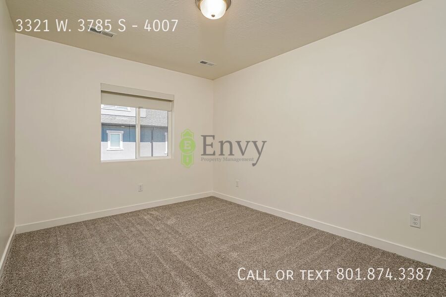 Spacious 3 Bed, 2.5 Bath Pet-Friendly Home with Central Air & 2-Car Garage! - Available NOW! property image