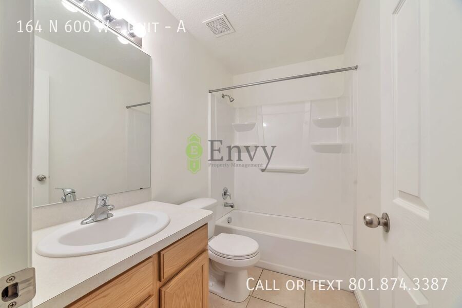 Beautiful Newly Renovated Pet Friendly 2 Bed - 1 Bath Unit in Salt Lake - Available NOW! property image