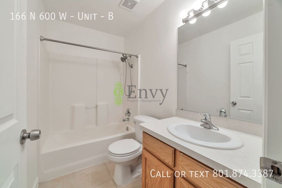 Beautiful Newly Renovated Pet Friendly 2 Bed - 1 Bath Unit in Salt Lake - Available NOW! property image